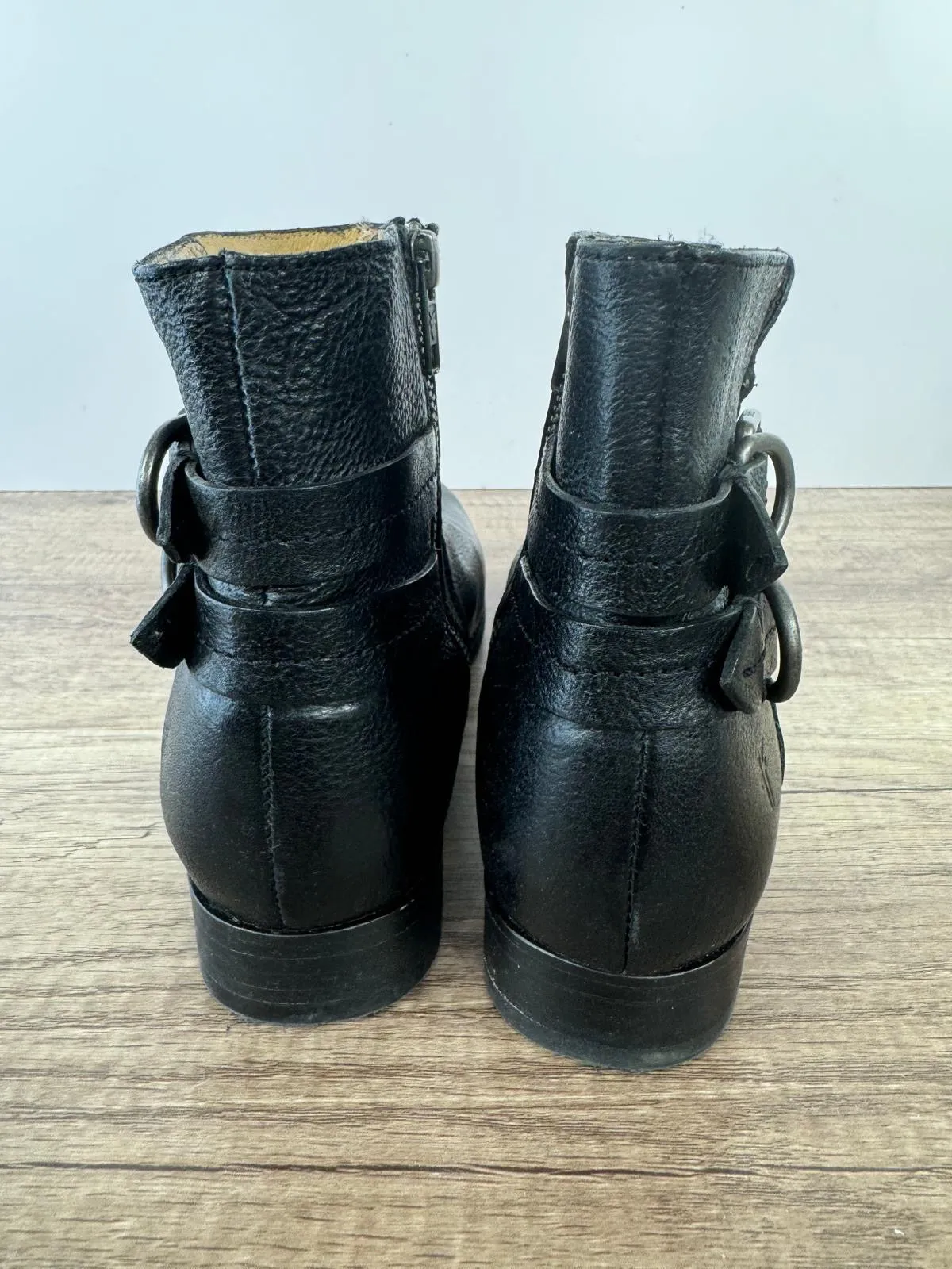 FRYE MOLLY D RING SHORT LEATHER BOOTS