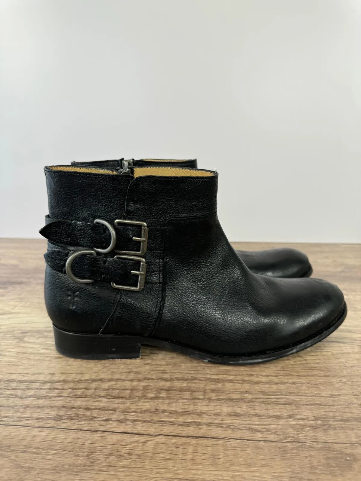 FRYE MOLLY D RING SHORT LEATHER BOOTS